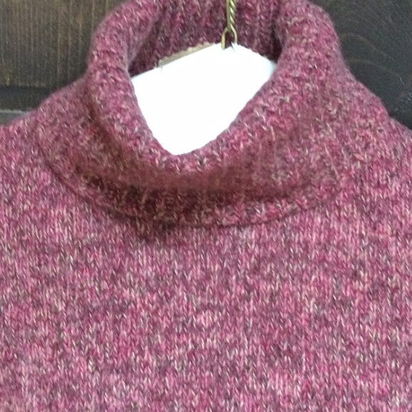 Express turtleneck sweater - Picture 2 of 6